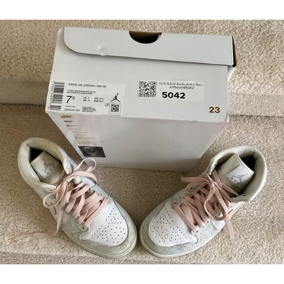 Nike Air Jordan 1 Mid SE Lt Iron Ore DN4045-001 Women Sz 7.5 Orig.Box Authentic - Picture 3 of 16